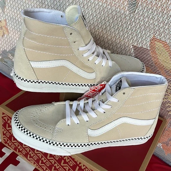 Vans WMNS Sk8-Hi Tapered
Checkerboard Foxing Turtl
VN0A4U16DJR
sneakers - Picture 11 of 16